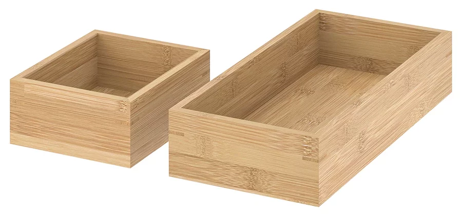 Two bamboo trays in different sizes.